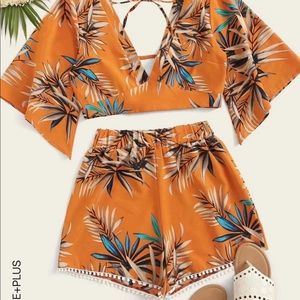 Plus tie back tropical print top and short